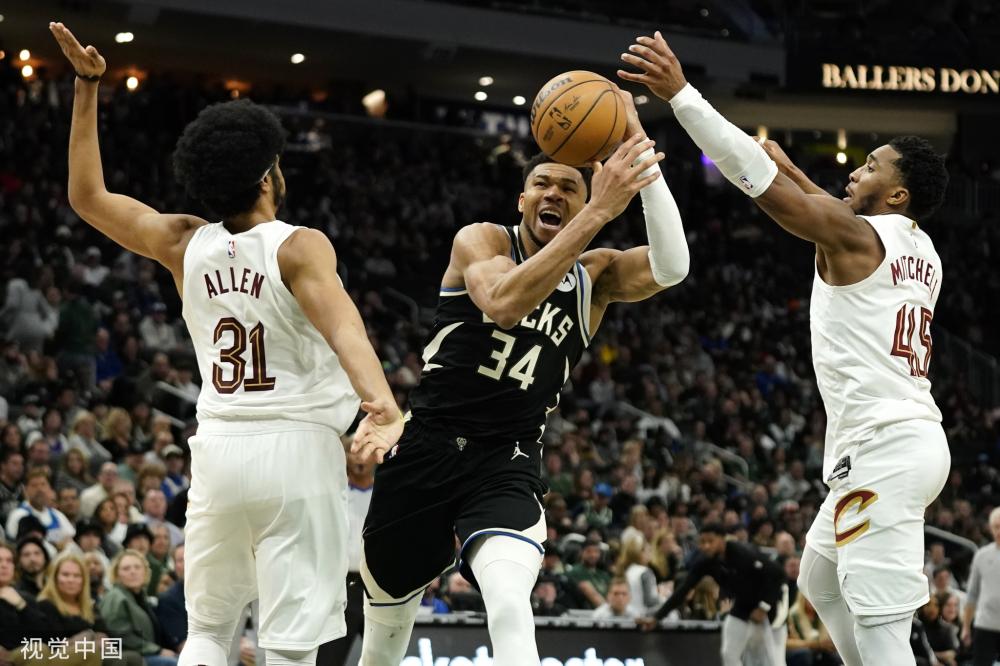 资格之间的 资格之间的