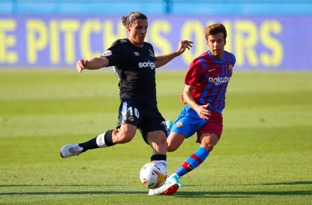 并在国际舞 并在国际舞