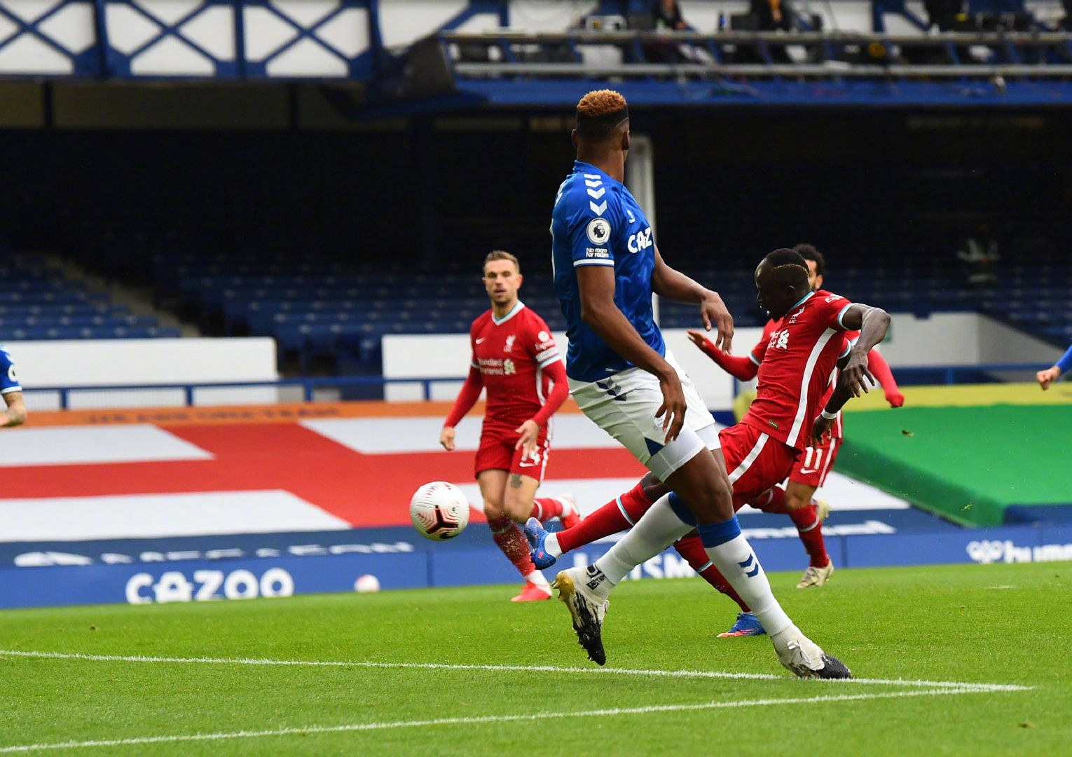 甲比赛中 甲比赛中